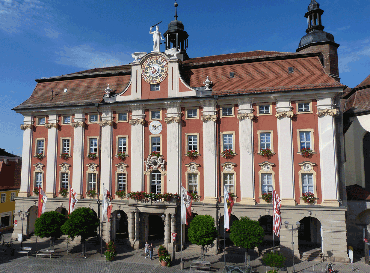 Blick auf den Marktplatz mit Rathaus, Foto: Stadt Bad Windsheim